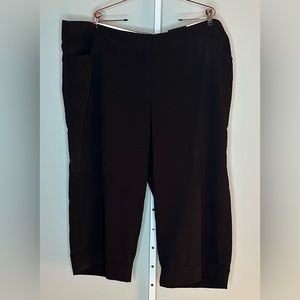 Avenue cuffed capri, size 28. Dress Capri.